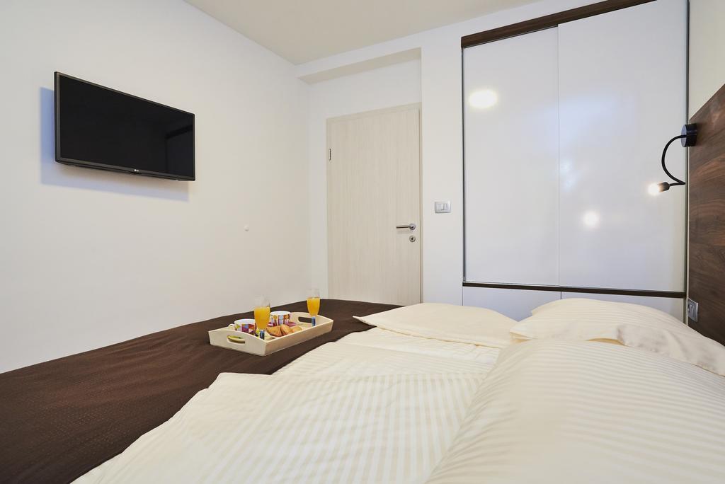 Apartments Tre Perle Umag Exterior photo